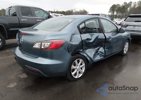 2011 Mazda Mazda3 I Touring z USA, uszkodzony, nr VIN JM1BL1VF1B1418910